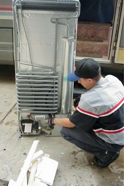 Compressor Fridges VS Absorption RV Fridges: Pros & Cons Of Each 4