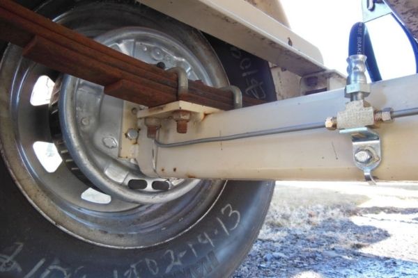 What Are Surge Brakes On A Trailer? 4