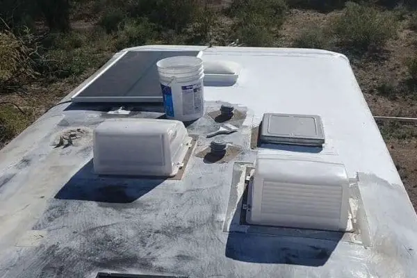 How Do I Know It’s Time To Replace My RV Roof? 18
