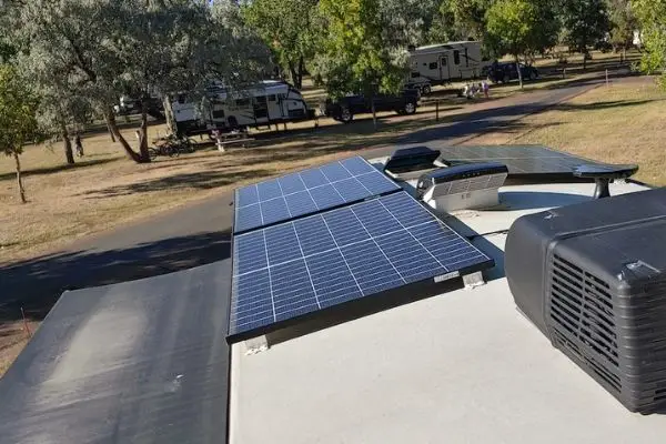 13 Questions About RV Solar Panels For Beginners 7