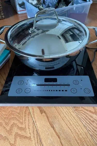 Can You Use An Induction Cook Top When Camping In Your RV? 17
