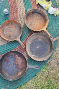 Cast-Iron-Cookware-Camping